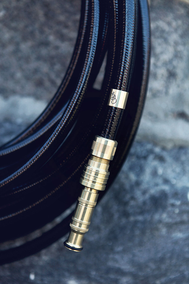 black_garden_hose